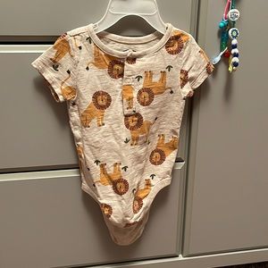 Old Navy 6-12 months